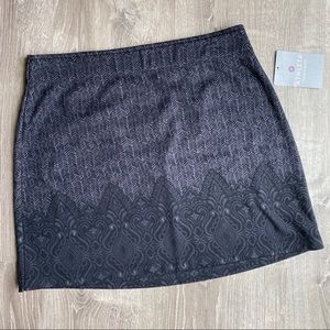 NWT ATHLETA Activewear FitSkirt Grey & Black MED